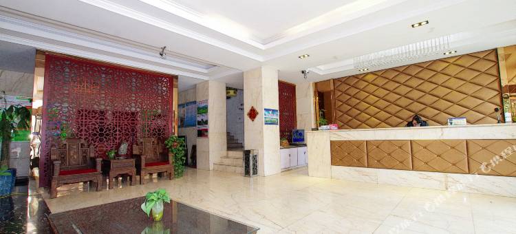 中宁隆翔商务酒店图片