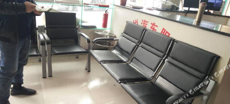 关岭泉悦酒店图片