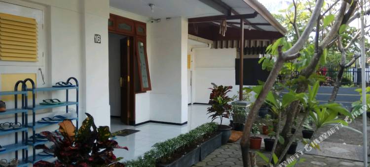 鲁马拉拉萨蒂旅舍(Rumah Larasati)图片