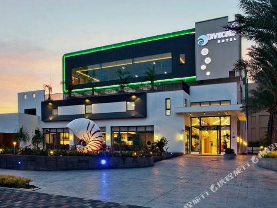 台中潛立方旅館