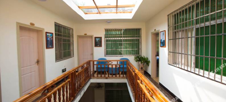 忆光年精品客栈(凤凰虹桥店)图片