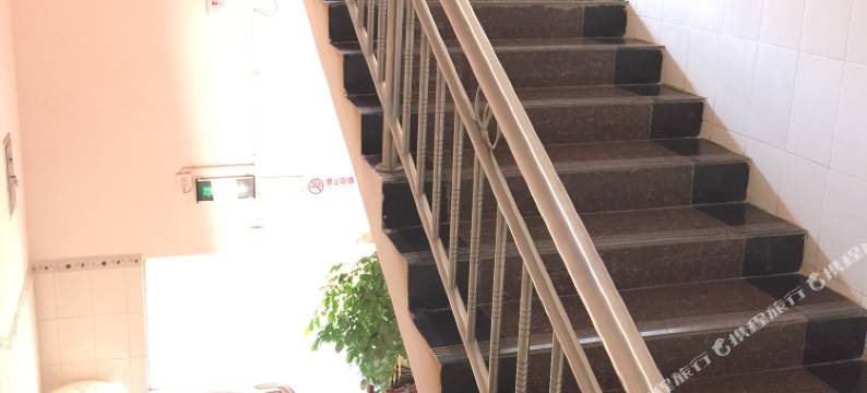 昆明呈贡益华旅社图片