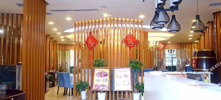 四季主题影院酒店(武汉岳家嘴店)图片