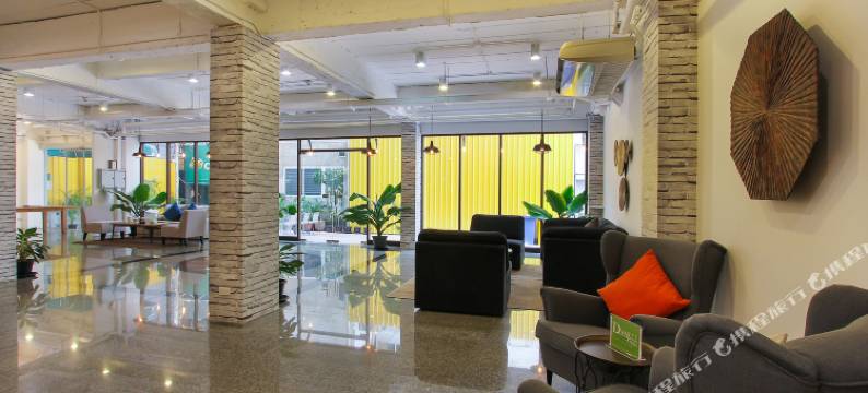 是隆普拉酒店(Pula Silom)图片