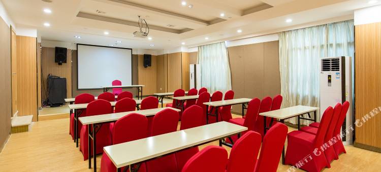 IU酒店(长沙五一大道火车站地铁站店)图片