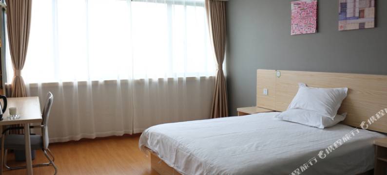 福友酒店(上海金山城市沙滩店)图片