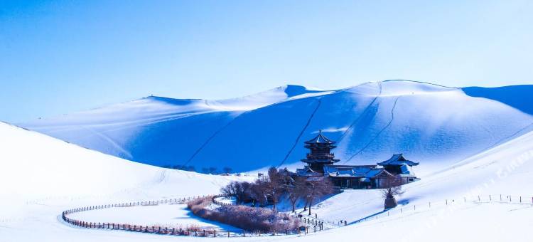 维也纳酒店(敦煌沙洲夜市市政广场店)图片