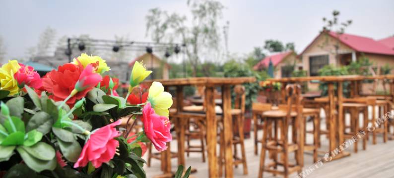 兴平华田生态酒店图片