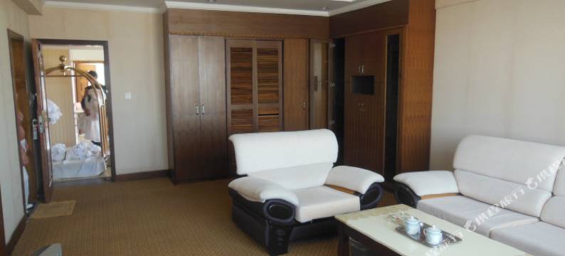 罗平佳成大酒店图片