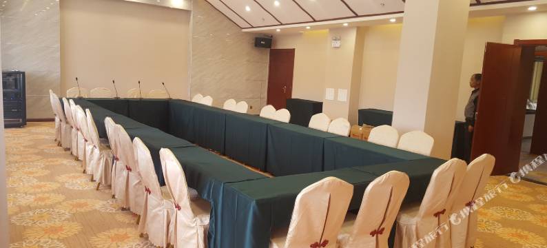 楚雄吕合宏强大酒店图片