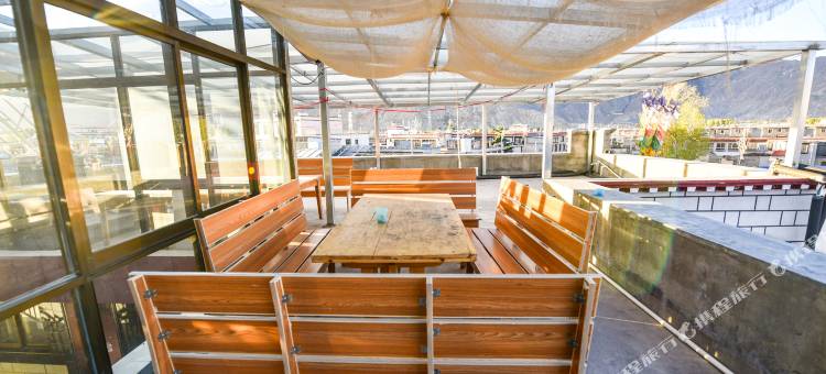 拉萨花院观景酒店图片