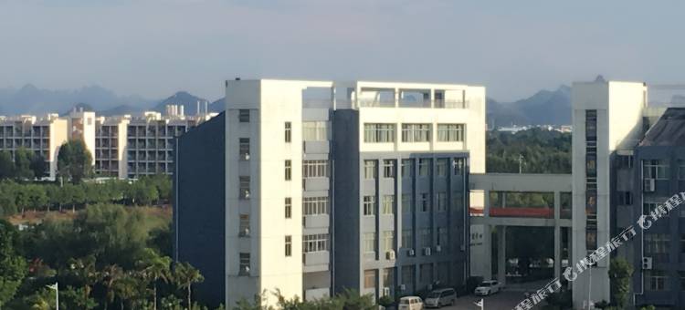 加州旅馆(广西师大雁山校区桂林学院店)图片