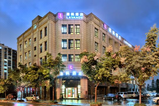 丽枫酒店(上海嘉定新成体育馆店)预订价格,联系电话位置地址【携程