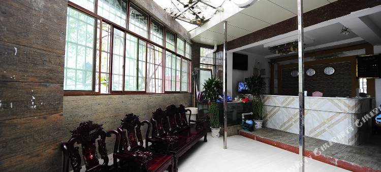 贵阳樟园宾馆(贵州大学东校区店)图片