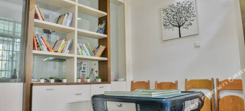 馋眠青年旅舍(北海高铁站店)图片