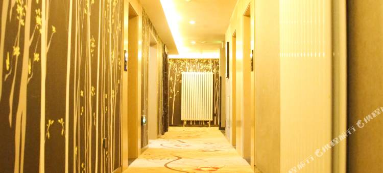 骏怡精选酒店(隆化县存瑞中学店)图片