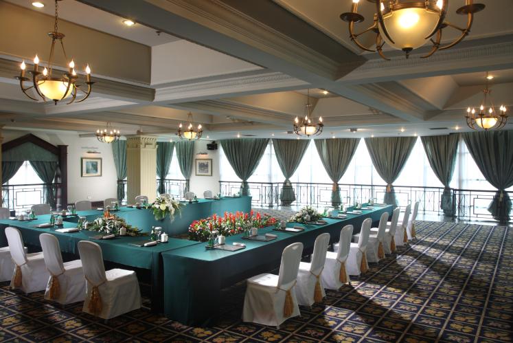 WUXI TAIHU HOTEL Over view