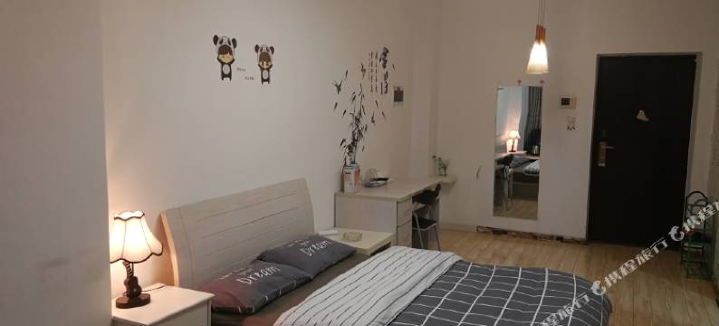 成都熊猫公寓图片