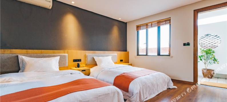 启东呆住·番茄俱乐部图片