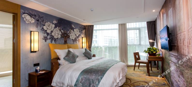 君华嘉惠酒店(青岛金沙滩度假区太行山路地铁站店)图片