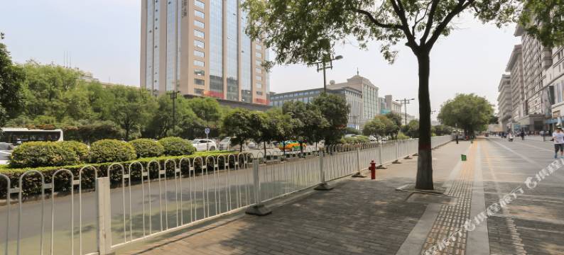 西安钟楼星座民宿(钟楼地铁站店)图片