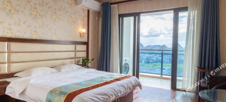 云泽大酒店(桂林火车北站恒大广场店)图片