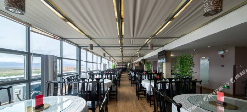 乌兰云鹏阳光假日酒店图片