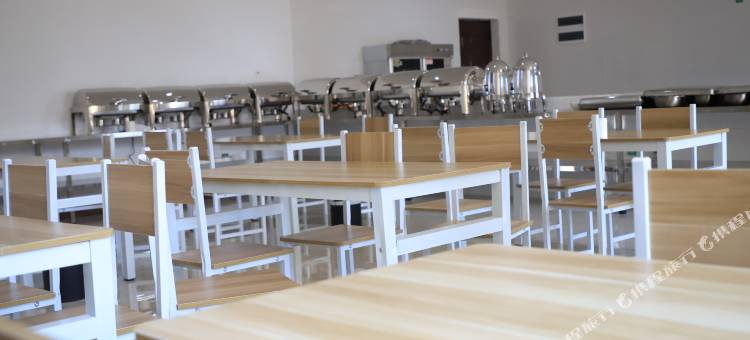 奥宝龙酒店(河口北站店)图片