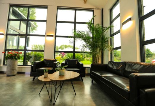 Qipan Hotel Hotel Overview