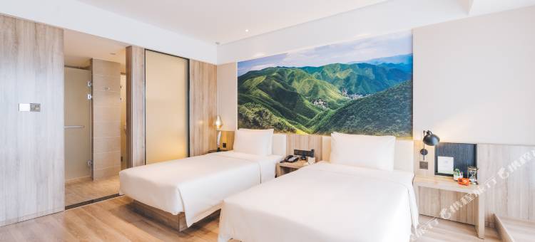 宜兴环科园西氿大道亚朵酒店图片