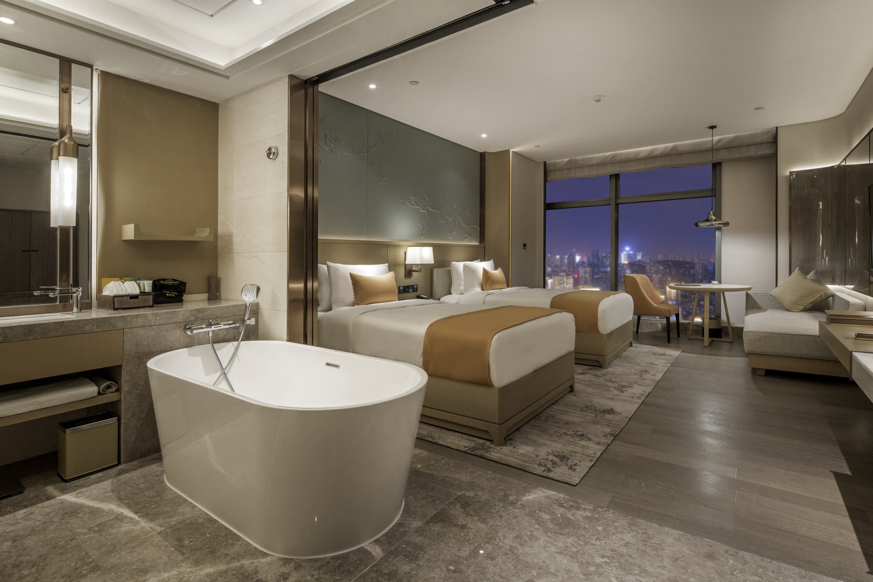 Howard Johnson Zhujiang Hotel Chongqing Over view