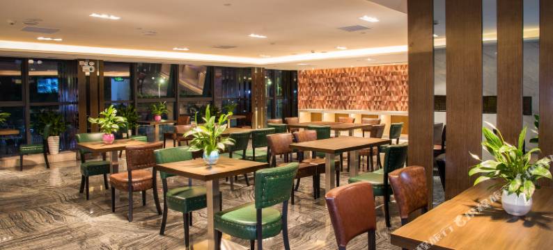 潮宸酒店(清远义乌商贸城店)图片