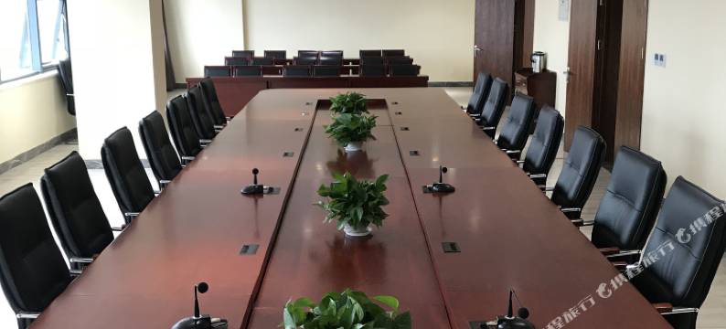 青岛融合大厦酒店图片