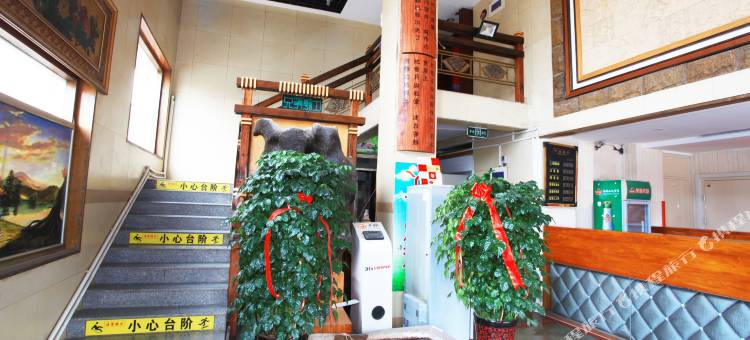 鲁杨宾馆(济南高铁西站店)图片