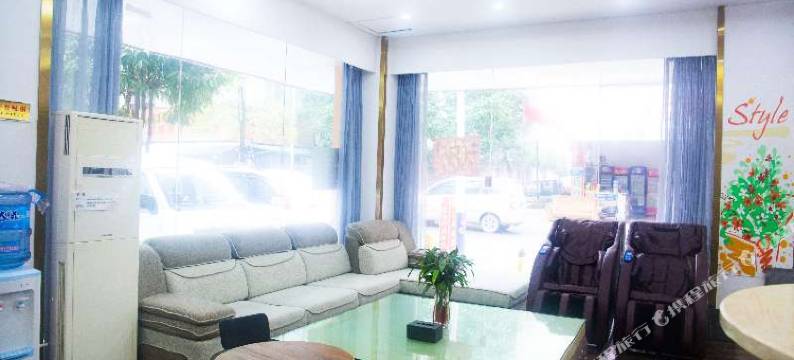 金潮时尚酒店连锁(宾阳广场店)图片