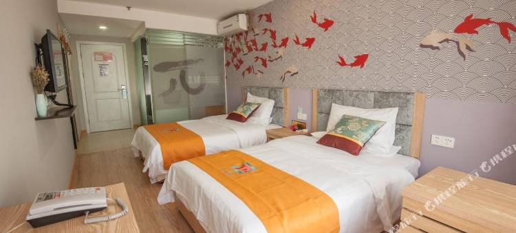 派酒店(乌鲁木齐植物园地铁站店)图片