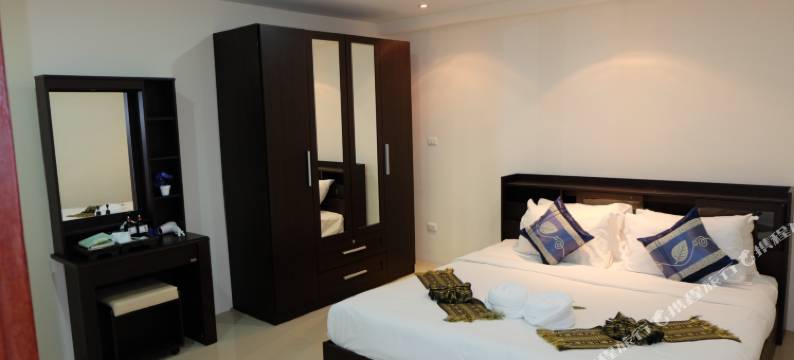 普吉岛拉威套房酒店(Rawai Seaview Condominium Phuket)图片