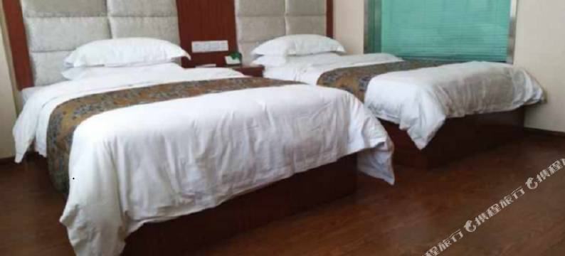 合作沛吉酒店图片