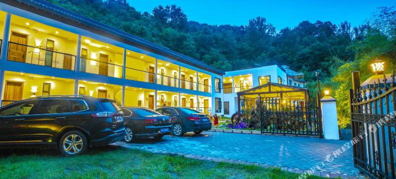 花宿客栈(重渡沟演艺广场店)图片