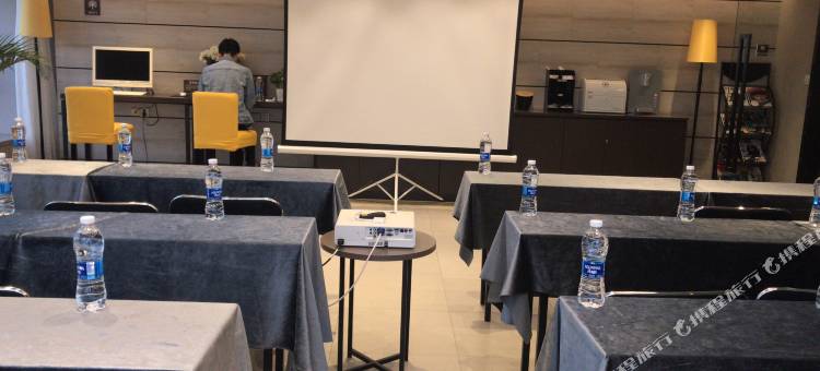 如家精选酒店(成都火车东站成渝立交地铁站店)图片