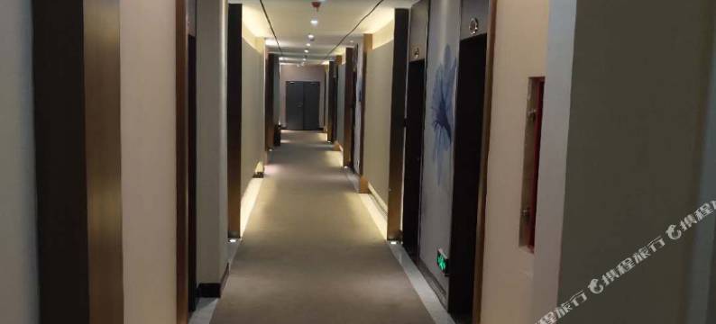 漳浦抽象画廊酒店图片