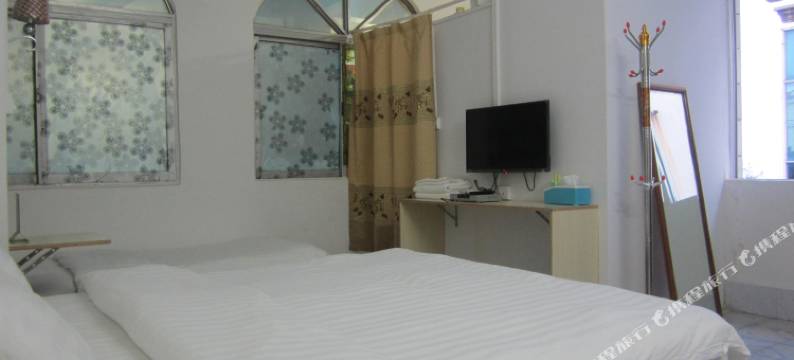 东兴新华越宾馆图片