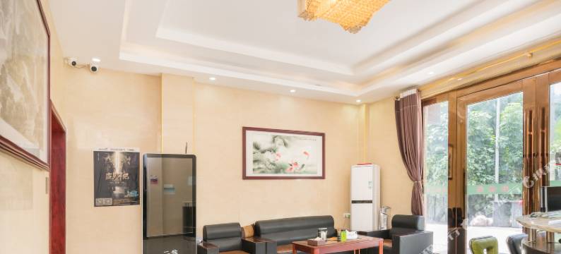 铂逸主题公寓(广州南站店)图片