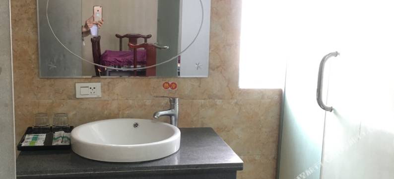 谷城虹晨宾馆图片