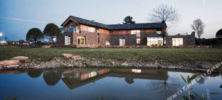 孝感卓尔小镇桃花驿图片