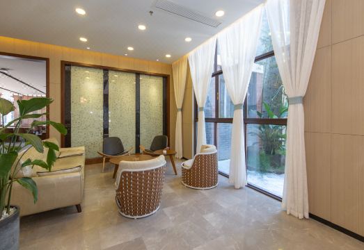 Renshou Heilongtan Yunna Resort Hotel Hotel Overview