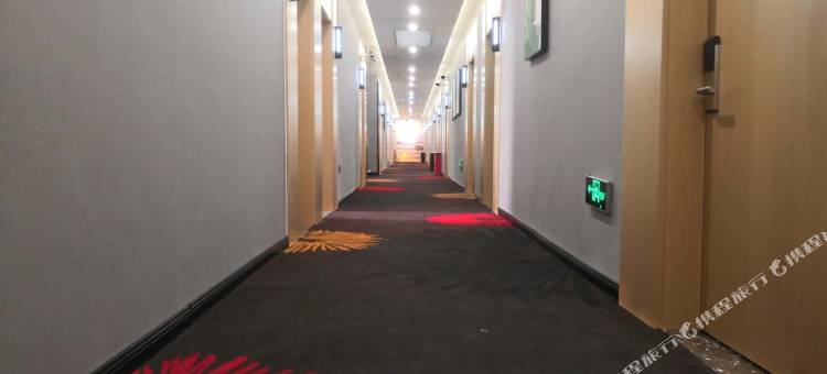 尚客优精选酒店(轮台步行街店)图片