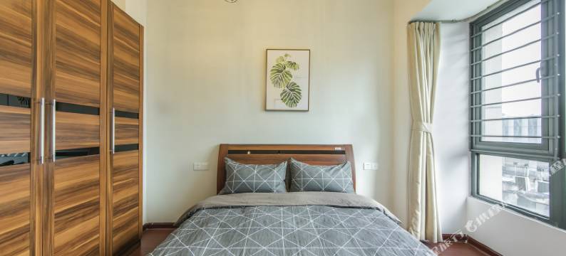 彼岸花之家公寓(金榕南路分店)图片