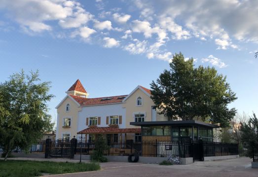 布尔津觅北精品民宿（俄罗斯风情步行街店）外景图