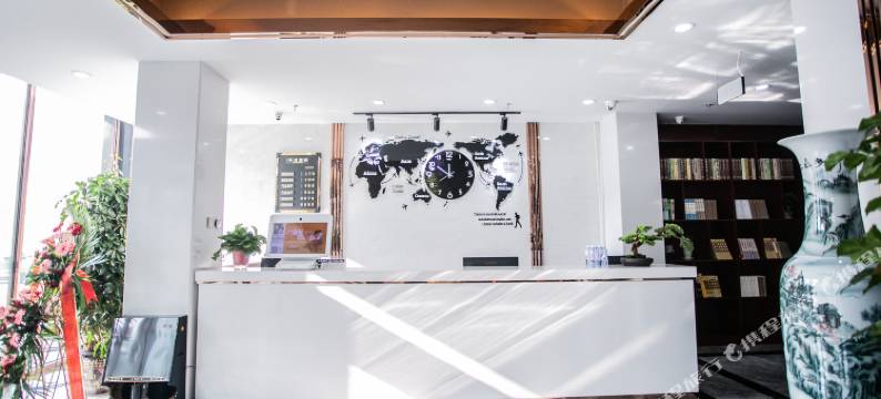 新方华大酒店(河间信誉楼店)图片